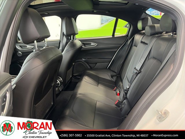 Used 2024 Alfa Romeo Giulia Ti RWD image 12