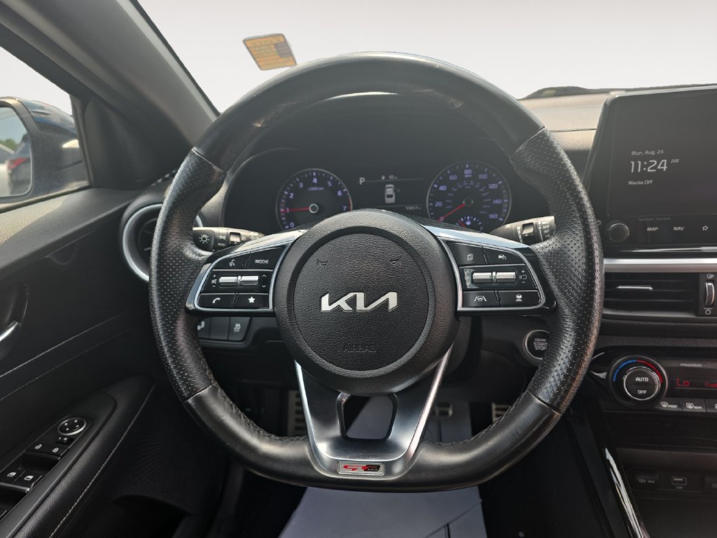 Used 2024 Kia Forte GT-Line w/ GT-Line Premium Package FWD image 12