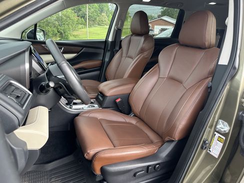 Used 2022 Subaru Ascent Touring AWD/4WD image 9
