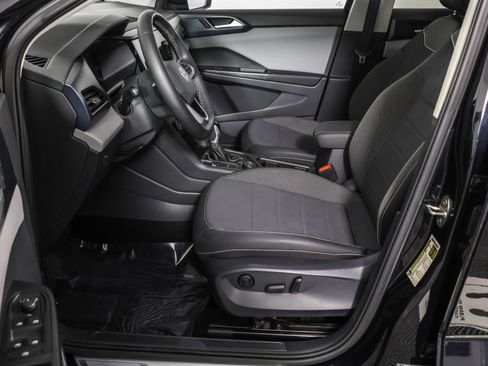 Used 2023 Volkswagen Taos SE w/ Panoramic Sunroof Package AWD/4WD image 22