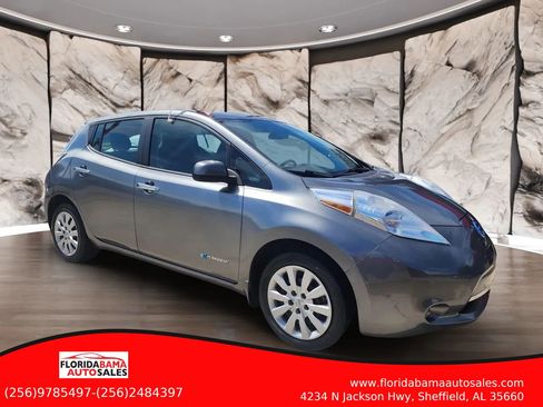 Used 2015 Nissan Leaf S FWD image 1