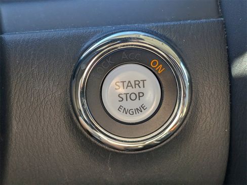 Used 2023 Nissan Armada SL w/ Captain's Chairs Package image 32