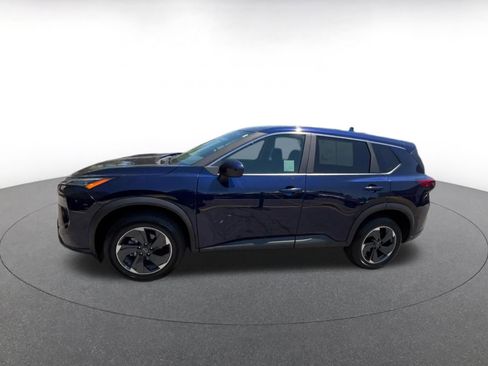Used 2025 Nissan Rogue SV FWD image 9