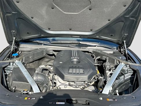 Used 2023 Genesis G70 2.0T image 29