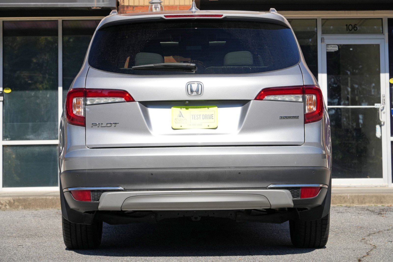 Used 2020 Honda Pilot Touring image 10