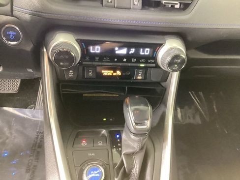 Used 2020 Toyota RAV4 XSE AWD/4WD image 26