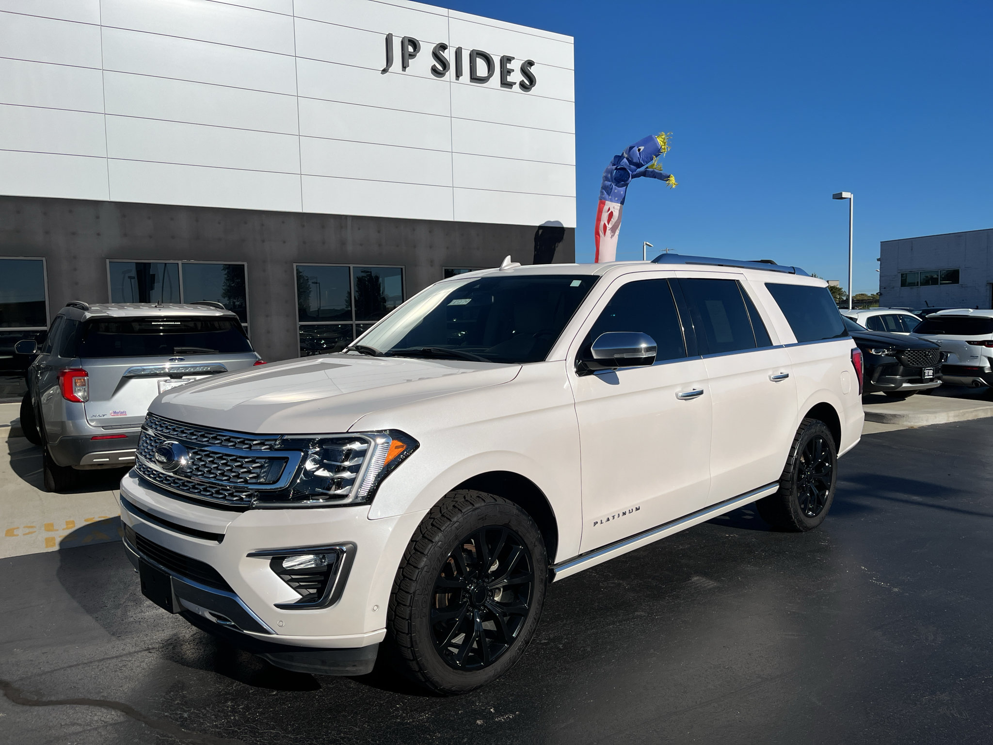 Used 2018 Ford Expedition Max Platinum AWD/4WD image 1