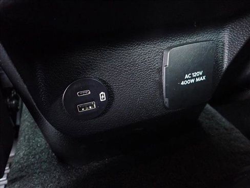 Used 2025 Ford Ranger Raptor image 8