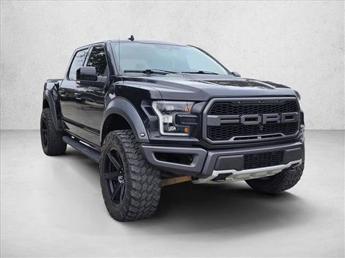 Used 2019 Ford F150 Raptor w/ Equipment Group 802A Luxury image 3