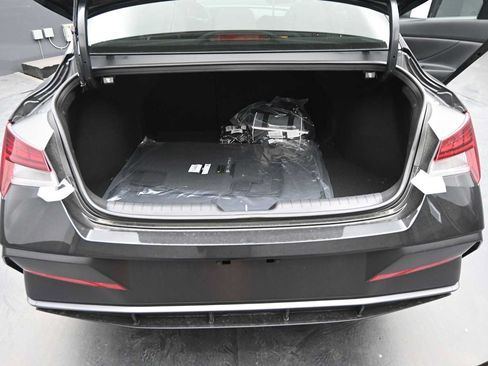 New 2026 Hyundai Elantra SEL Sport Premium FWD image 13