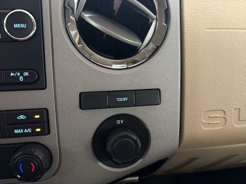 Used 2015 Ford F350 XLT w/ XLT Premium Package image 34