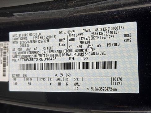 Used 2024 Ford F250 Lariat w/ Lariat Ultimate Package AWD/4WD image 29