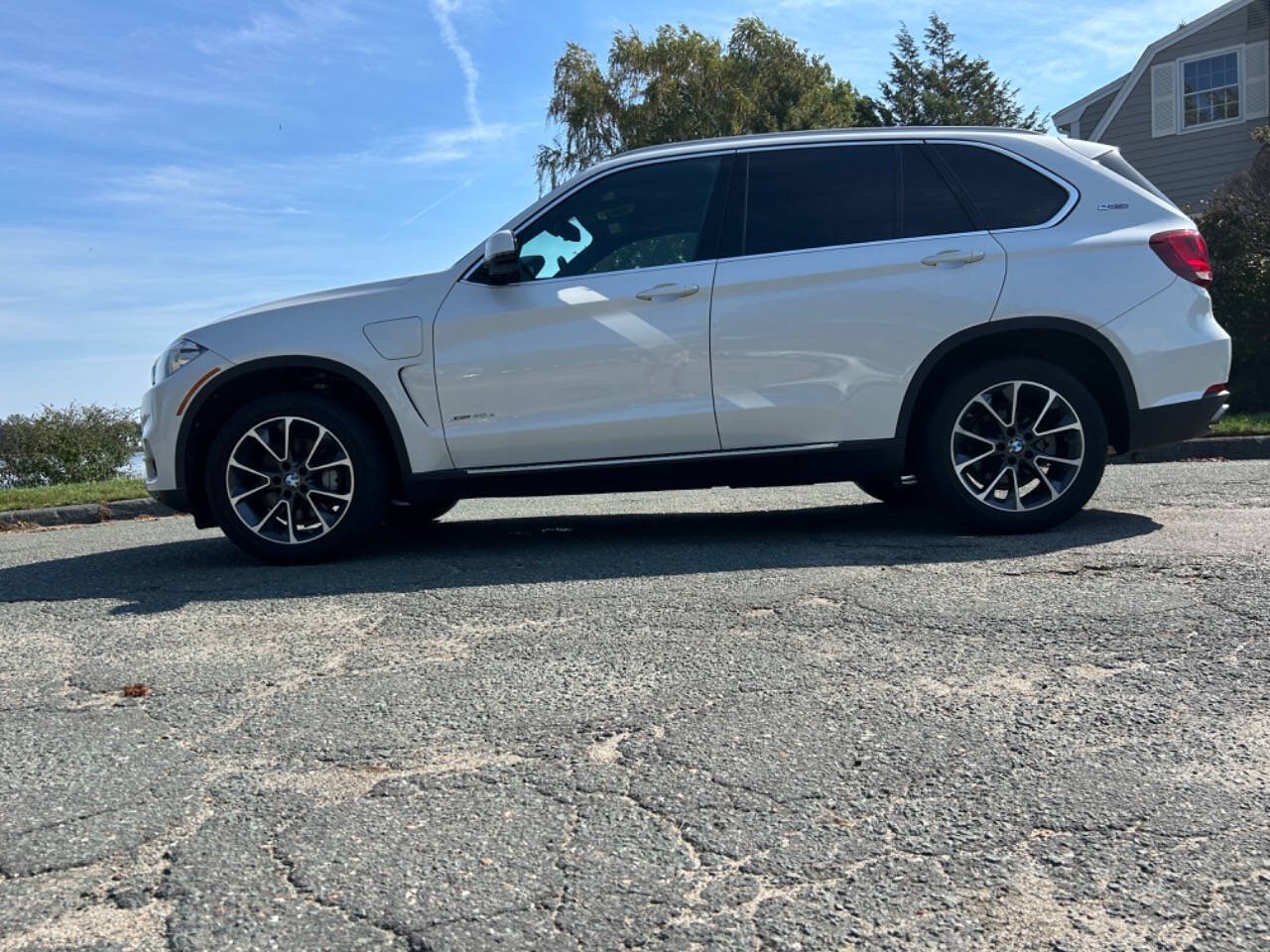 Used 2017 BMW X5 xDrive40e AWD/4WD image 2