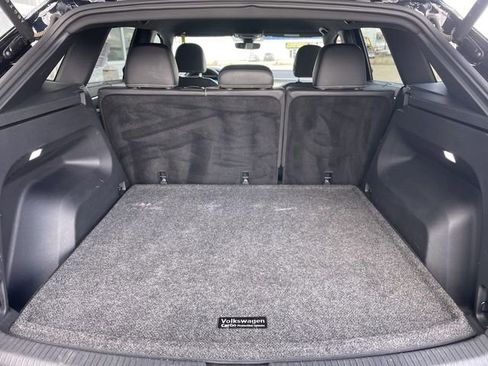 Used 2025 Volkswagen Atlas Cross Sport SE AWD/4WD image 22