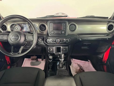 Used 2018 Jeep Wrangler Unlimited Sport image 11