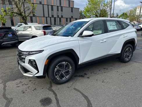 New 2026 Hyundai Tucson Blue SE AWD/4WD image 2