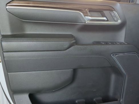 Used 2024 Chevrolet Silverado 1500 LT Trail Boss w/ Protection Package image 20