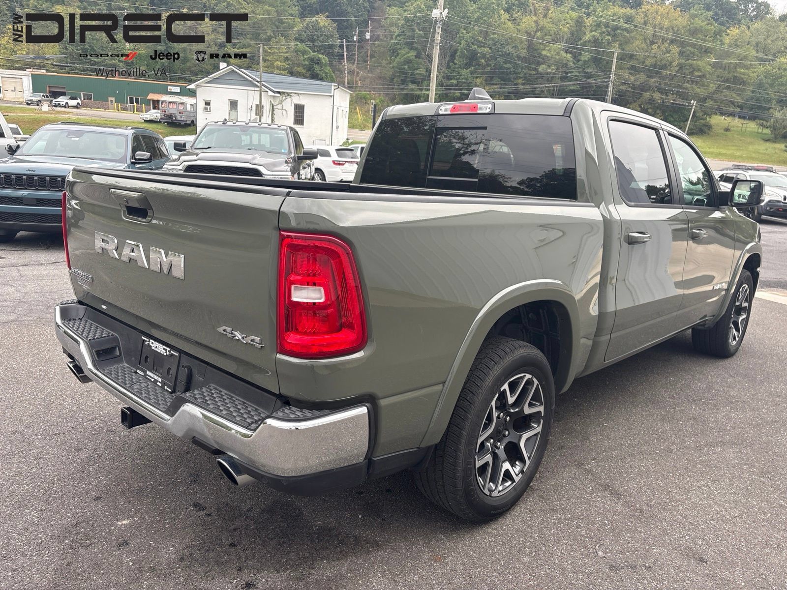 Used 2026 RAM 1500 Laramie AWD/4WD image 7