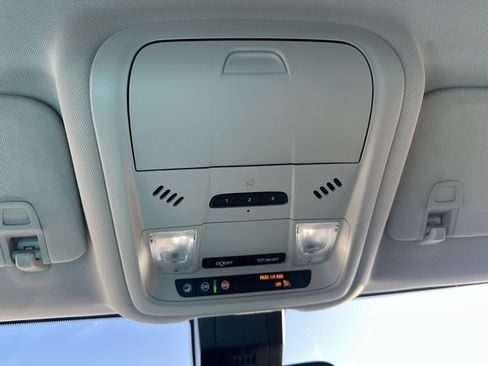 Used 2024 GMC Terrain Denali image 17