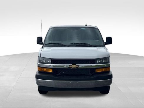 New 2026 Chevrolet Express 2500 w/ Enhanced Convenience Package RWD image 6