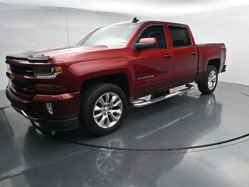 Used 2017 Chevrolet Silverado 1500 LT w/ All Star Edition AWD/4WD image 4