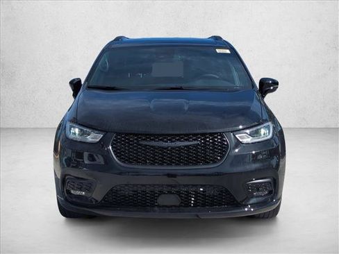 New 2026 Chrysler Pacifica Select image 6