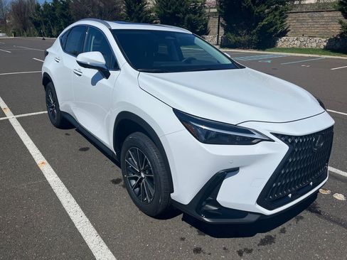 New 2026 Lexus NX 350h AWD w/ Premium Package image 4