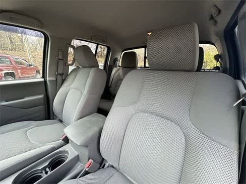 Used 2017 Nissan Frontier SV w/ SV Value Truck Package image 13