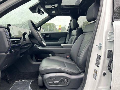 New 2026 Hyundai Santa Fe Calligraphy AWD/4WD image 7