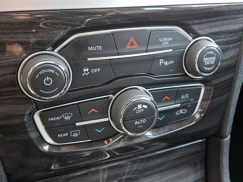 Used 2022 Chrysler 300 Touring L w/ Popular Equipment Group image 16