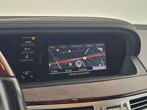Used 2012 Mercedes-Benz S 550 image 25