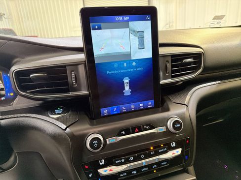 Used 2020 Ford Explorer ST w/ ST Street Pack image 18