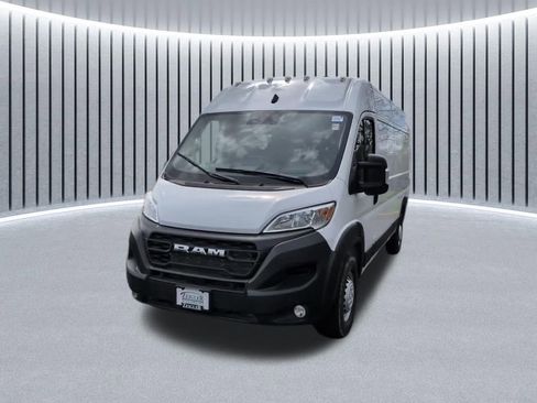 Used 2025 RAM ProMaster 2500 w/ Premium Convenience Group FWD image 18