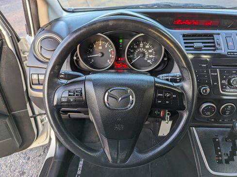 Used 2014 MAZDA MAZDA5 Sport image 15