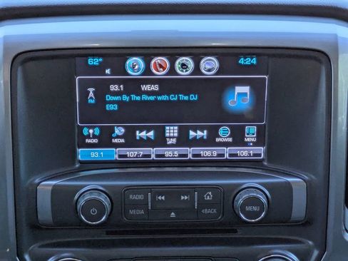 Used 2018 Chevrolet Silverado 1500 LT w/ All Star Edition image 18