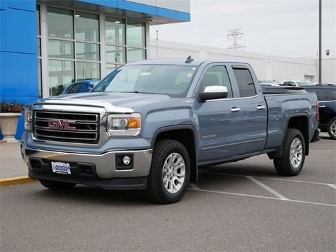 Used 2015 GMC Sierra 1500 SLE w/ SLE Value Package image 2