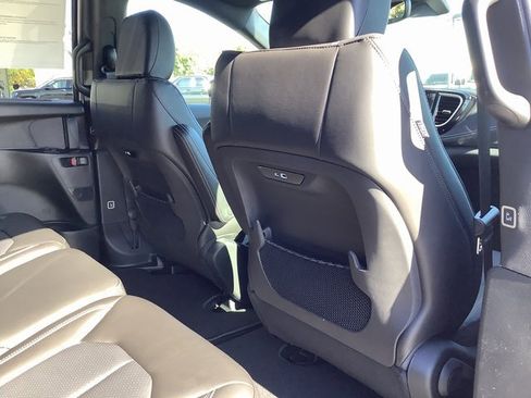 New 2026 Chrysler Pacifica Select image 35