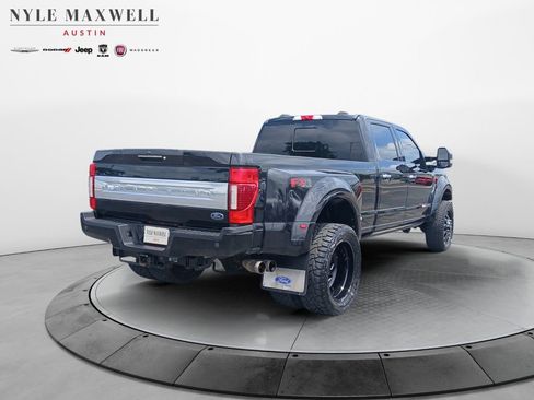 Used 2021 Ford F450 Platinum w/ FX4 Off-Road Package AWD/4WD image 16