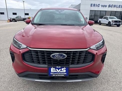Used 2023 Ford Escape Active w/ Tech Pack #2 AWD/4WD image 8