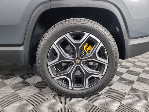 Used 2022 Rivian R1S Launch Edition AWD/4WD image 10