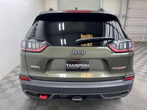 Used 2019 Jeep Cherokee Trailhawk AWD/4WD image 5