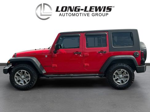 Used 2016 Jeep Wrangler Unlimited Rubicon AWD/4WD image 2