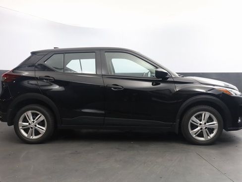 Certified 2024 Nissan Kicks S image 4