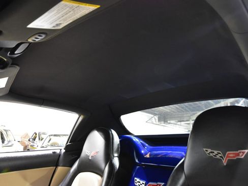 Used 2007 Chevrolet Corvette Convertible w/ Preferred Equipment Group image 14