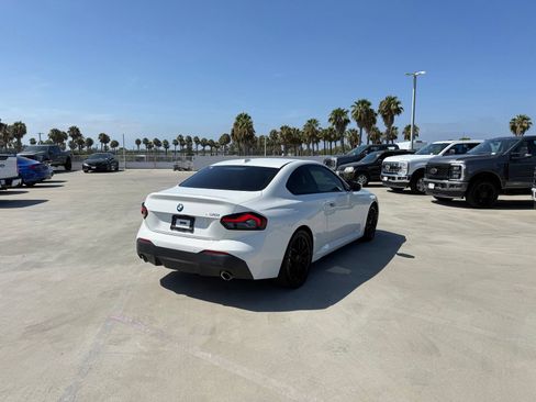 Used 2023 BMW 230i Coupe RWD image 3