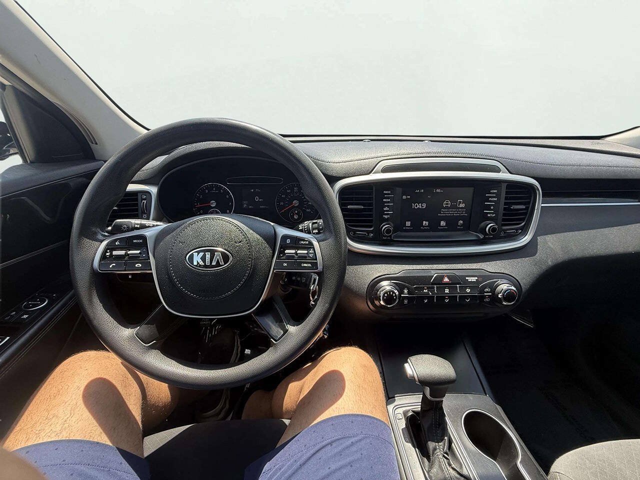 Used 2020 Kia Sorento LX FWD image 15