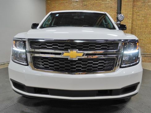 Used 2018 Chevrolet Tahoe 2WD image 4