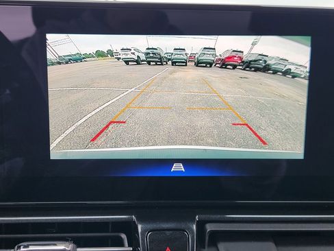 Used 2026 Chevrolet TrailBlazer LT w/ Convenience Package FWD image 17