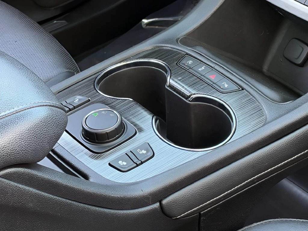 Used 2020 GMC Acadia SLT FWD image 38