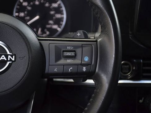 Used 2023 Nissan Pathfinder SV FWD image 9